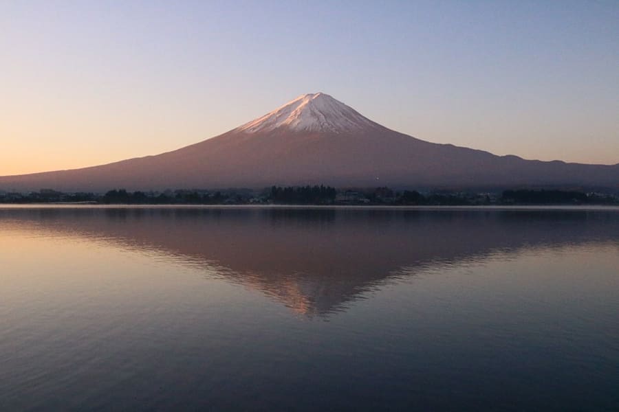 富士山観光の玄関口「河口湖駅」から徒歩8分